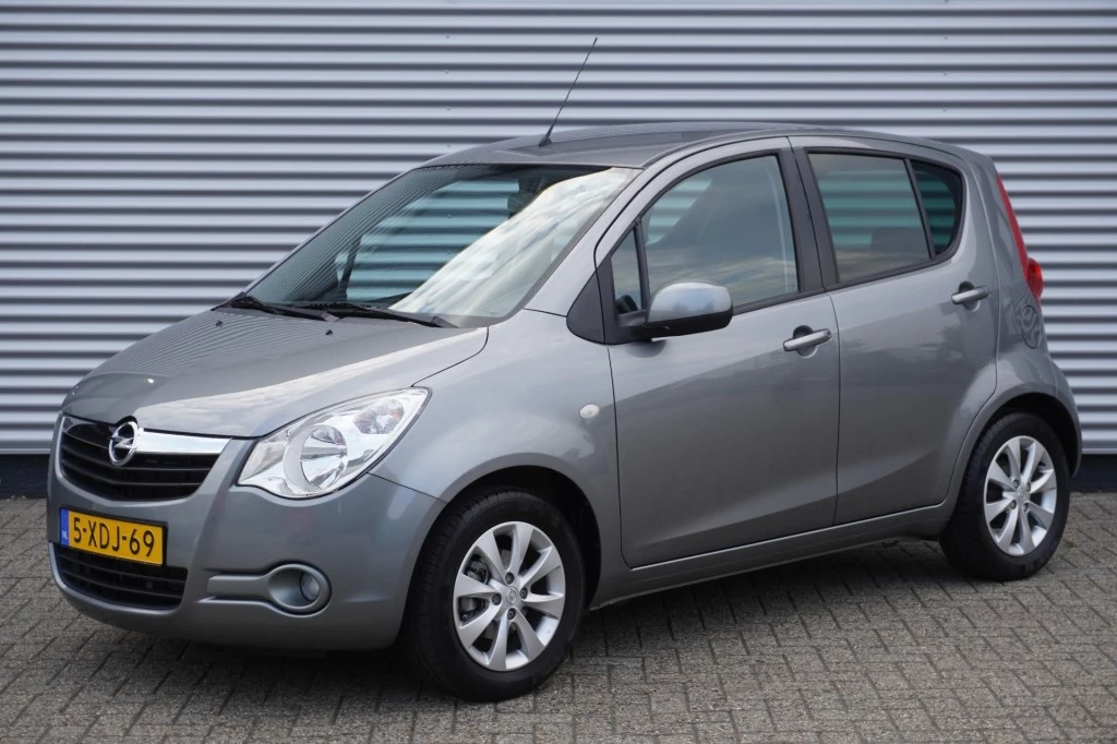 Hoofdafbeelding Opel Agila