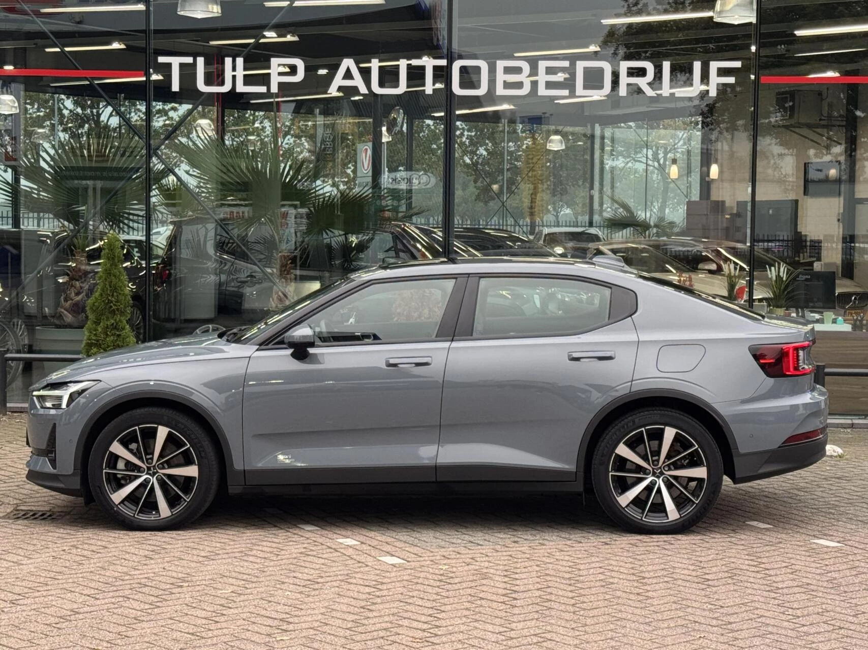 Hoofdafbeelding Polestar 2