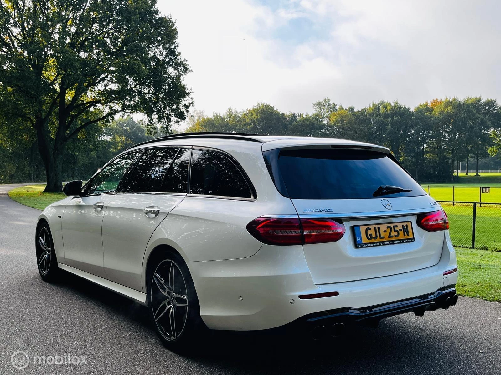 Hoofdafbeelding Mercedes-Benz E-Klasse