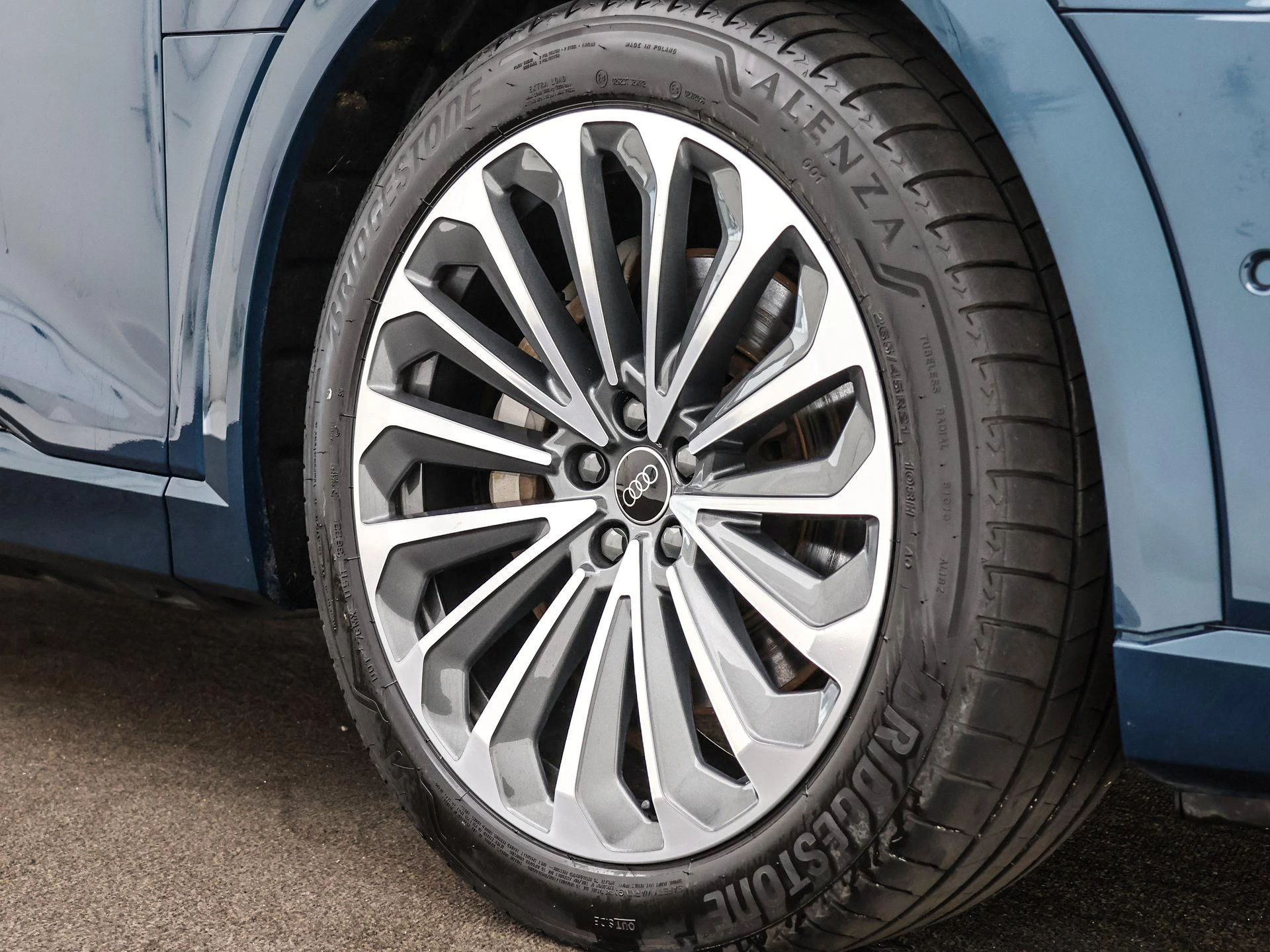 Hoofdafbeelding Audi e-tron