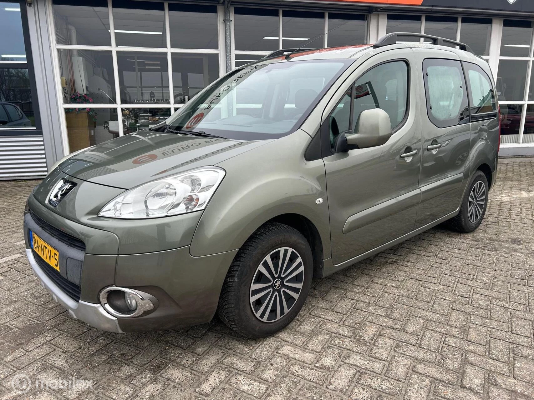 Hoofdafbeelding Peugeot Partner