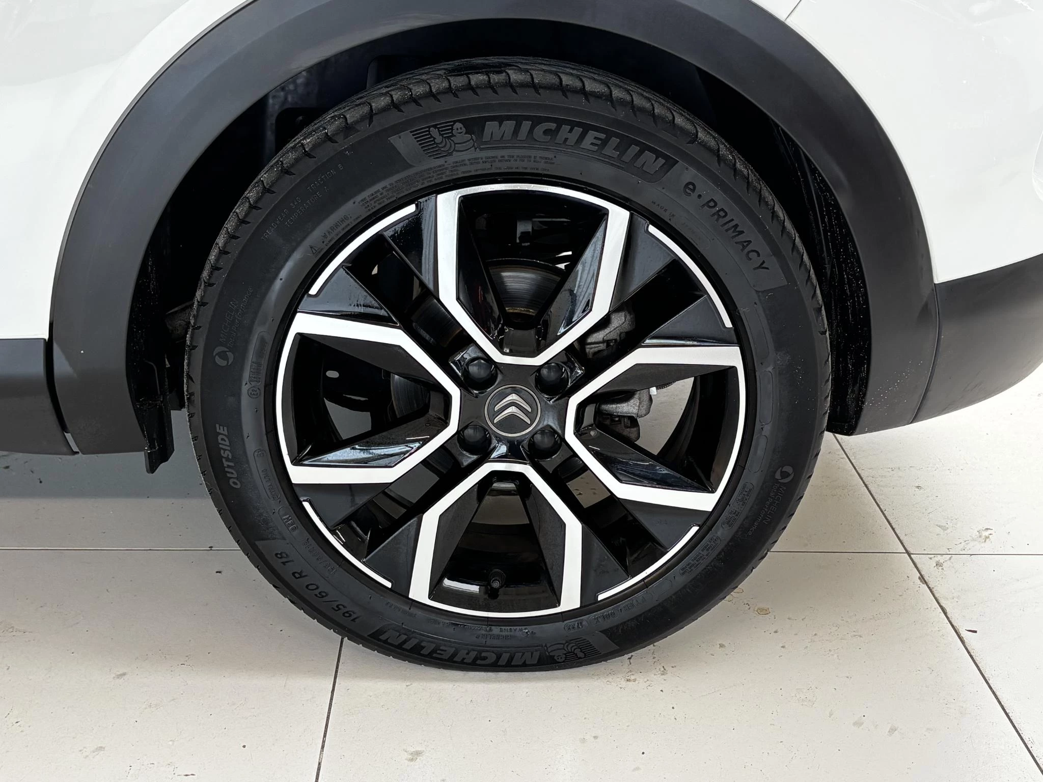 Hoofdafbeelding Citroën ë-C4