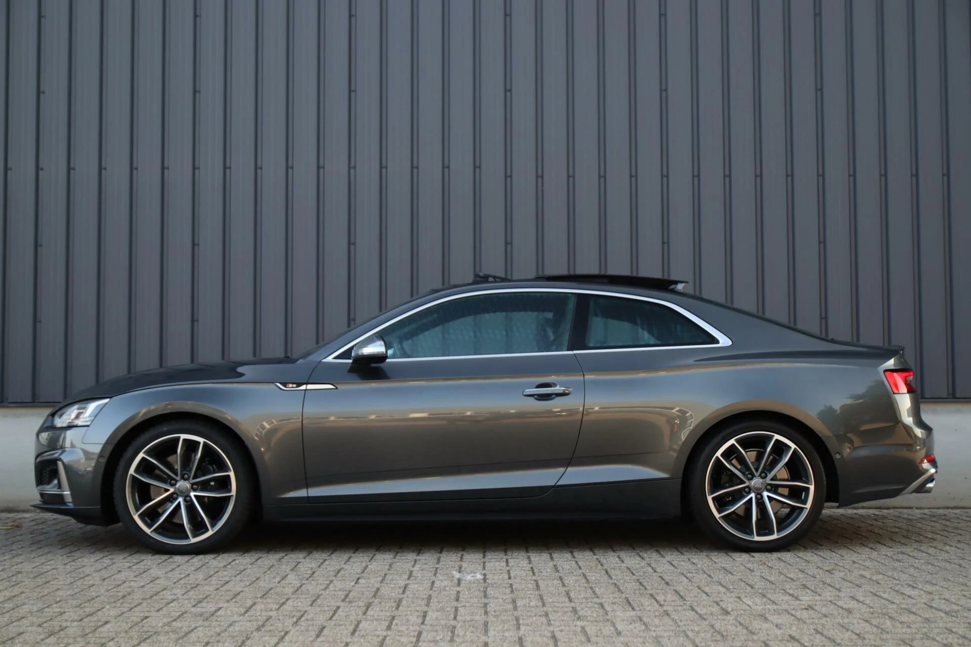 Hoofdafbeelding Audi S5