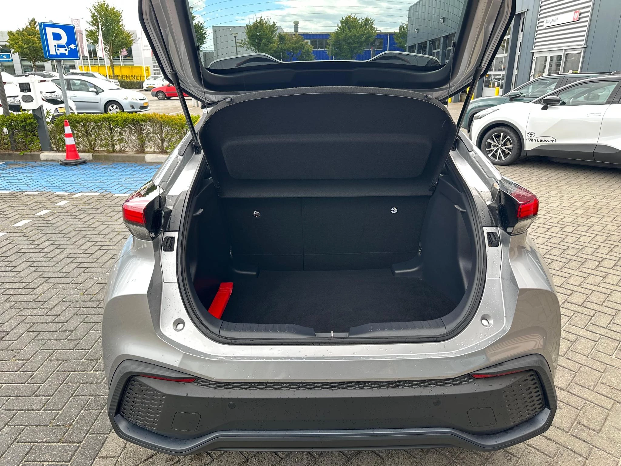 Hoofdafbeelding Toyota C-HR
