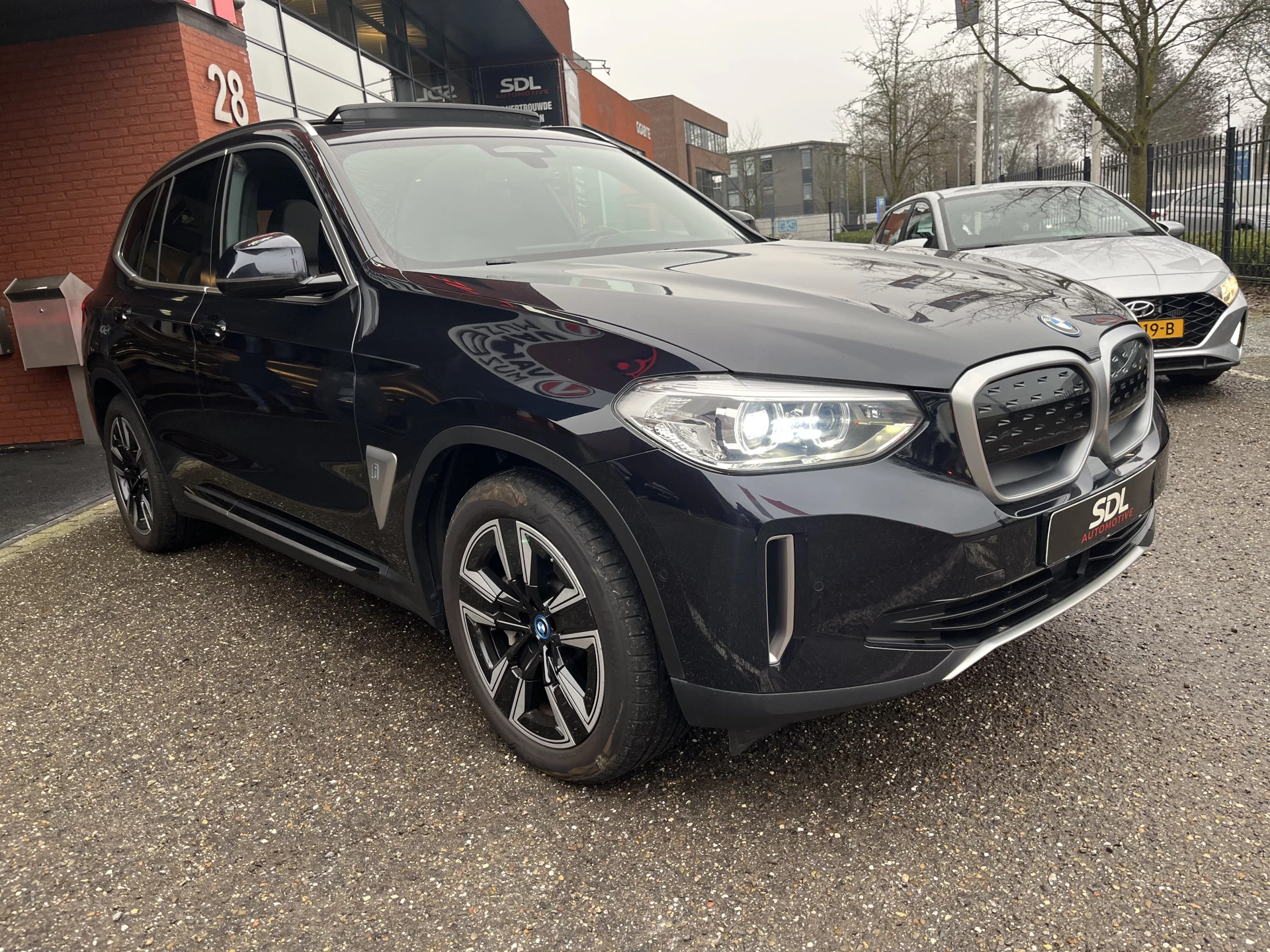 Hoofdafbeelding BMW iX3