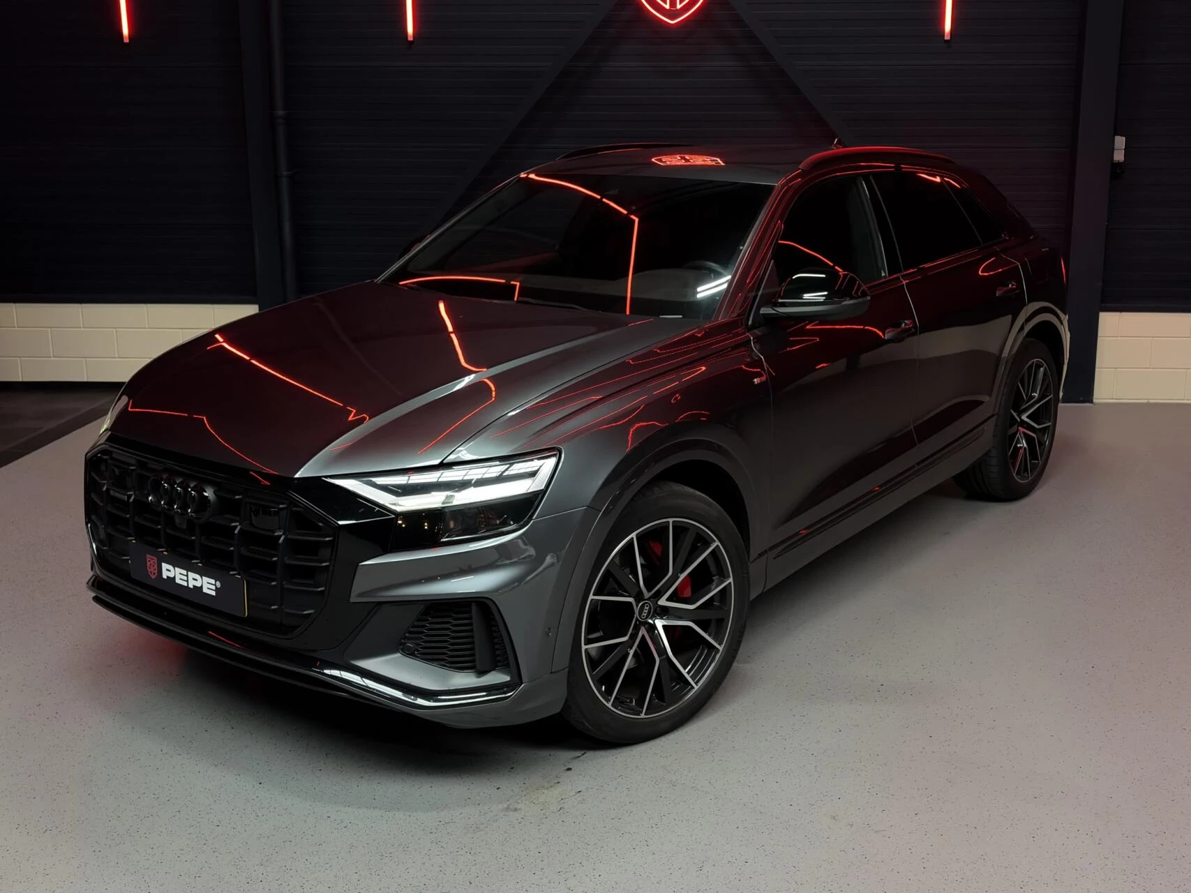 Hoofdafbeelding Audi Q8
