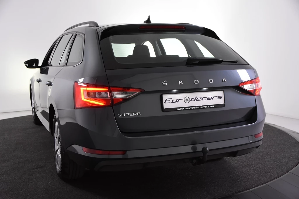 Hoofdafbeelding Škoda Superb
