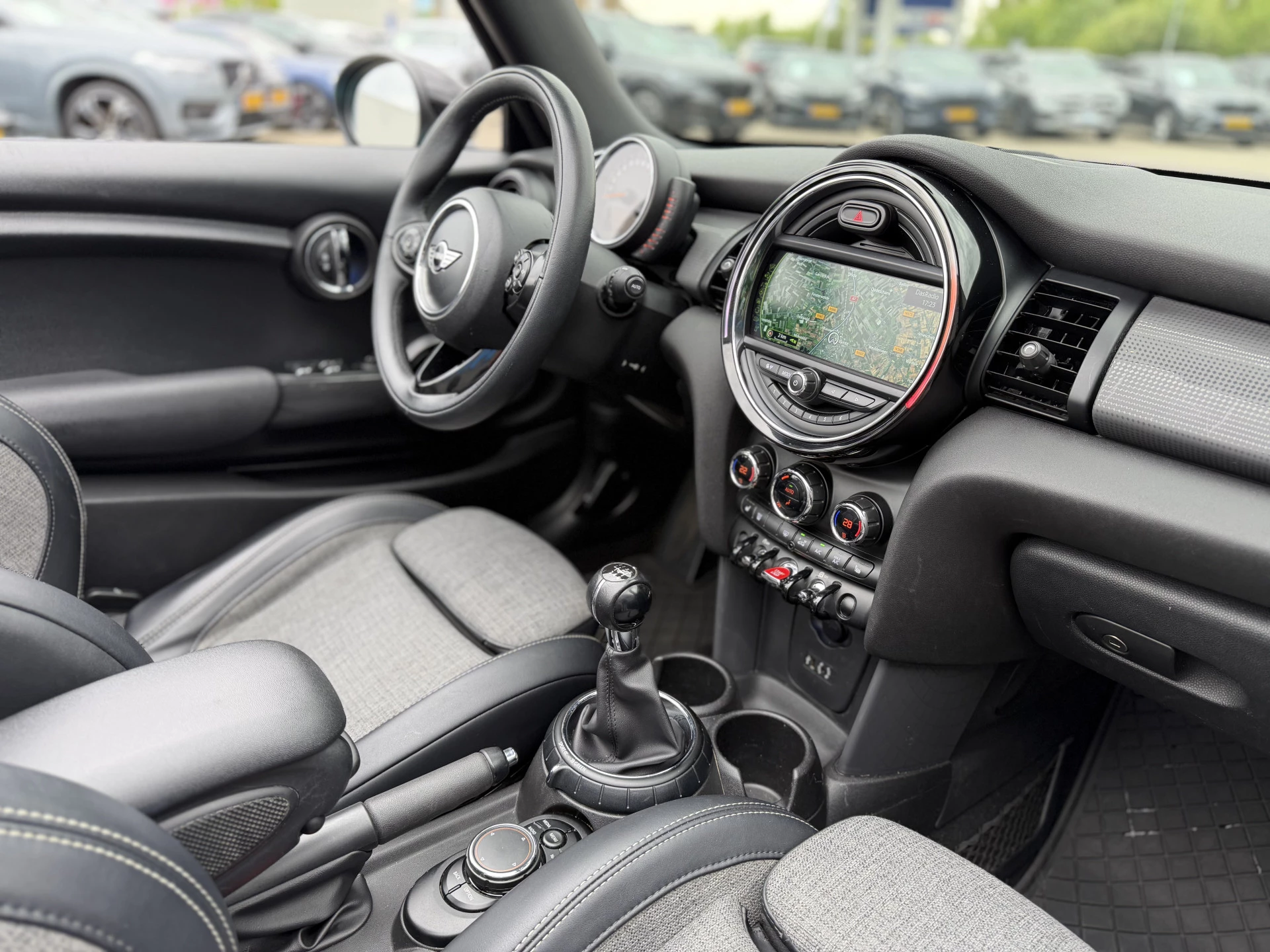 Hoofdafbeelding MINI Cooper Cabrio