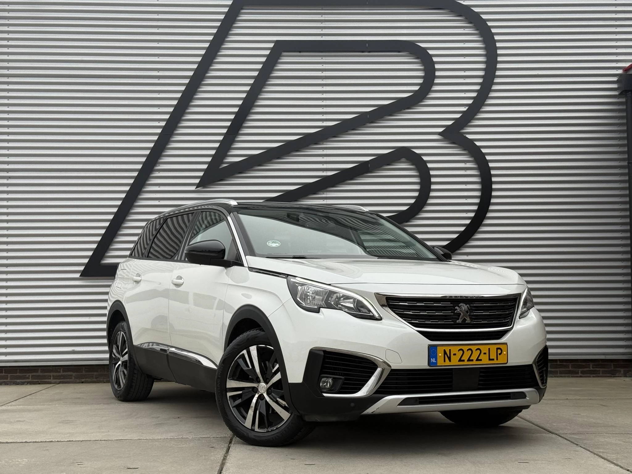 Hoofdafbeelding Peugeot 5008