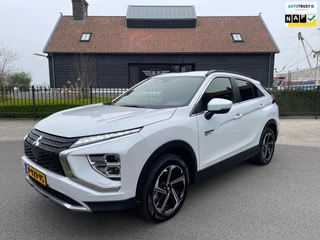 Hoofdafbeelding Mitsubishi Eclipse Cross Mitsubishi Eclipse Cross 2.4 PHEV Plug-in Hybride Intense+ Navigatie Camera Trekhaak