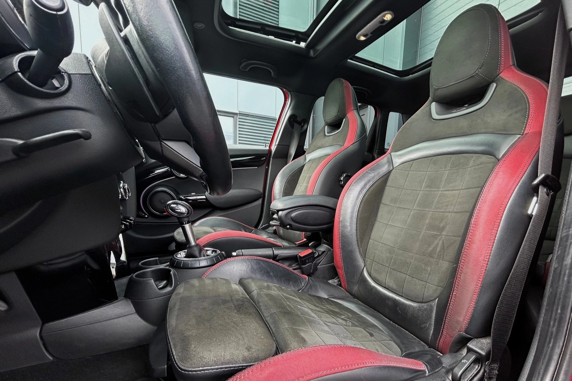 Hoofdafbeelding MINI Cooper S