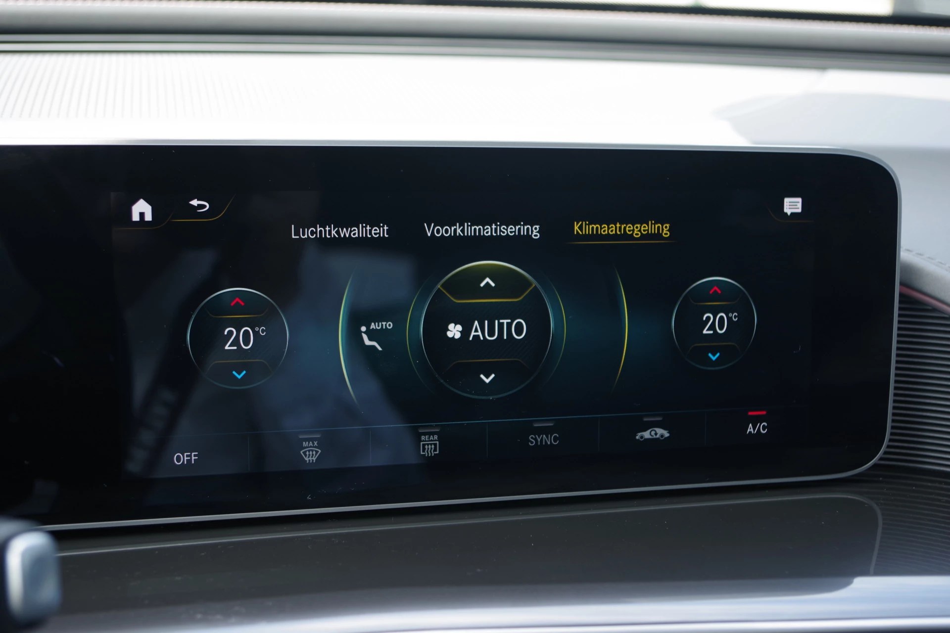Hoofdafbeelding Mercedes-Benz EQC