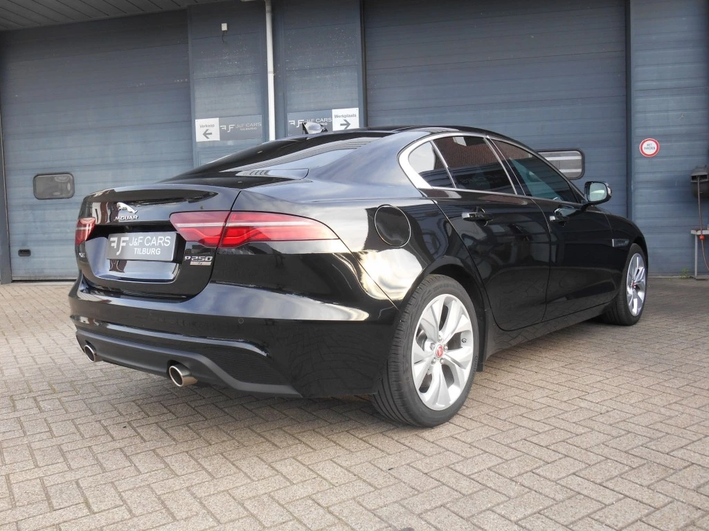 Hoofdafbeelding Jaguar XE