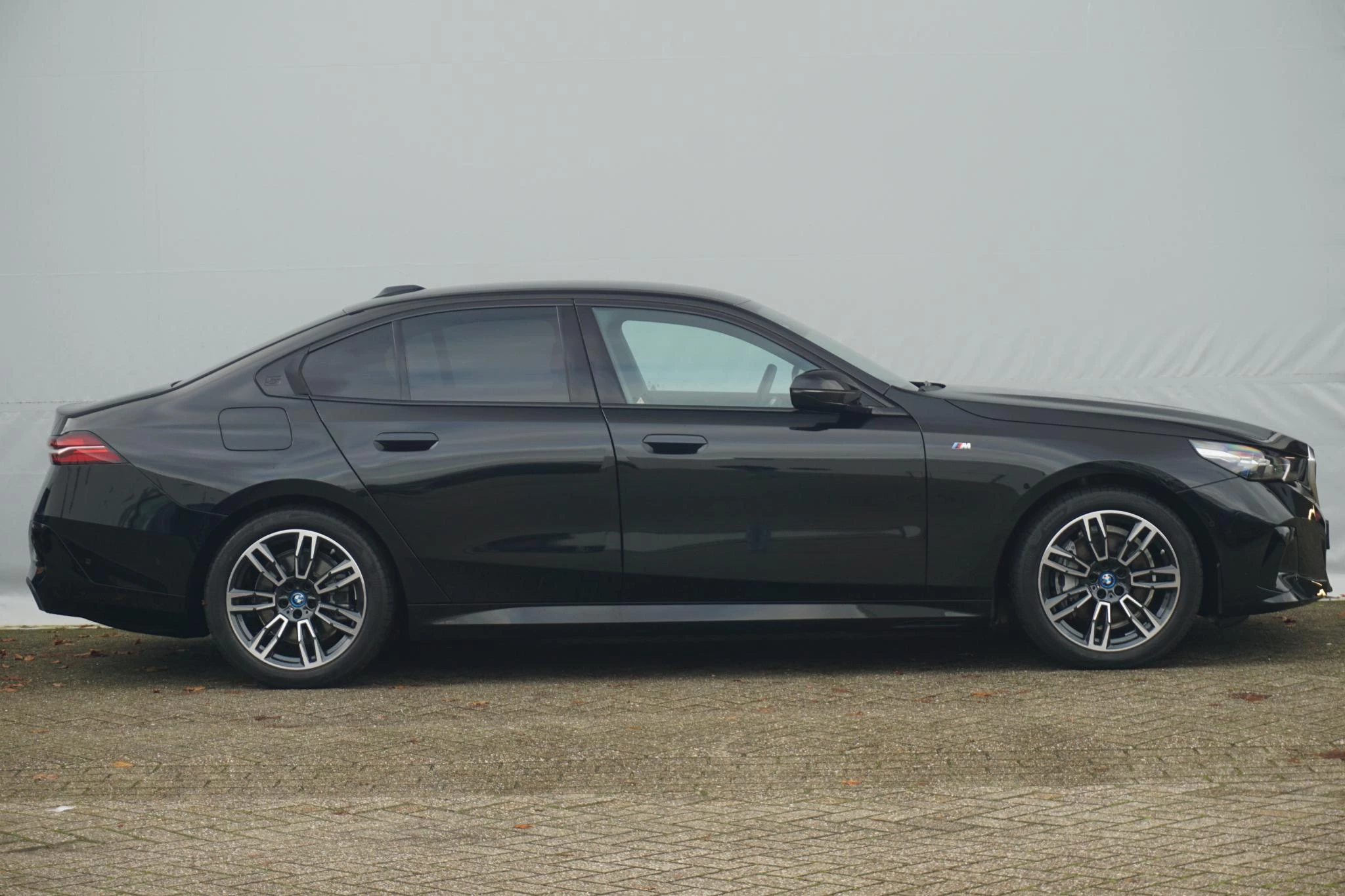 Hoofdafbeelding BMW i5