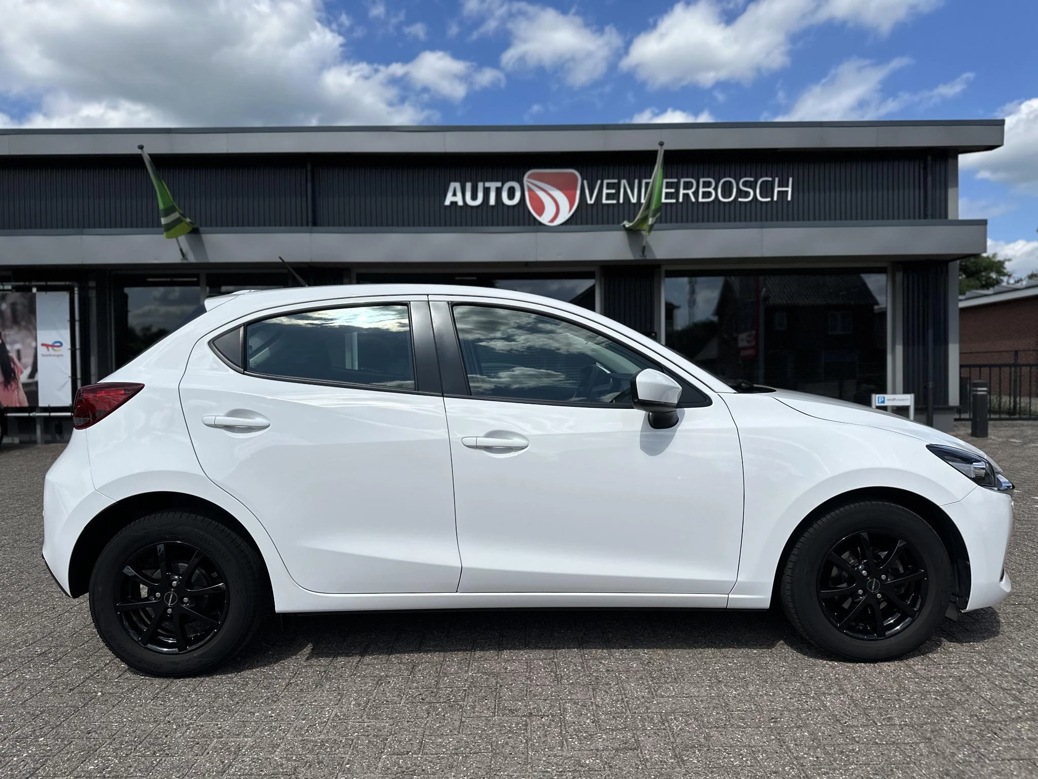 Hoofdafbeelding Mazda 2