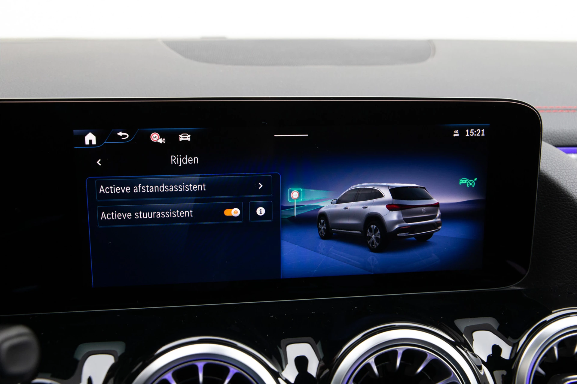 Hoofdafbeelding Mercedes-Benz EQA