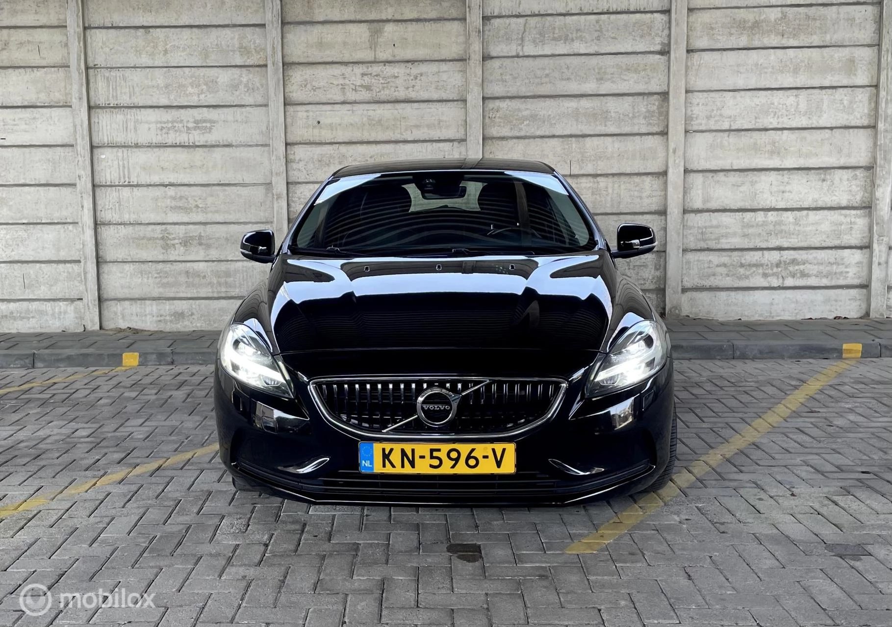 Hoofdafbeelding Volvo V40