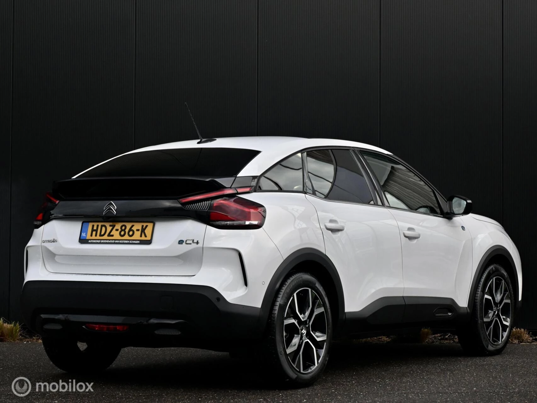 Hoofdafbeelding Citroën ë-C4