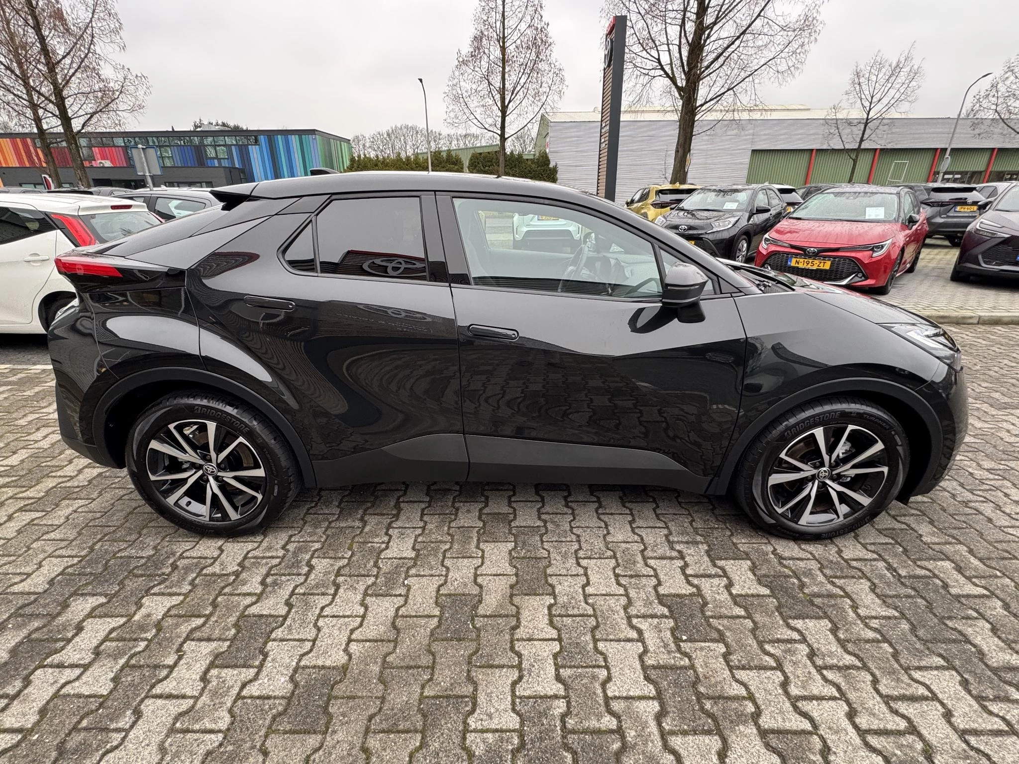 Hoofdafbeelding Toyota C-HR