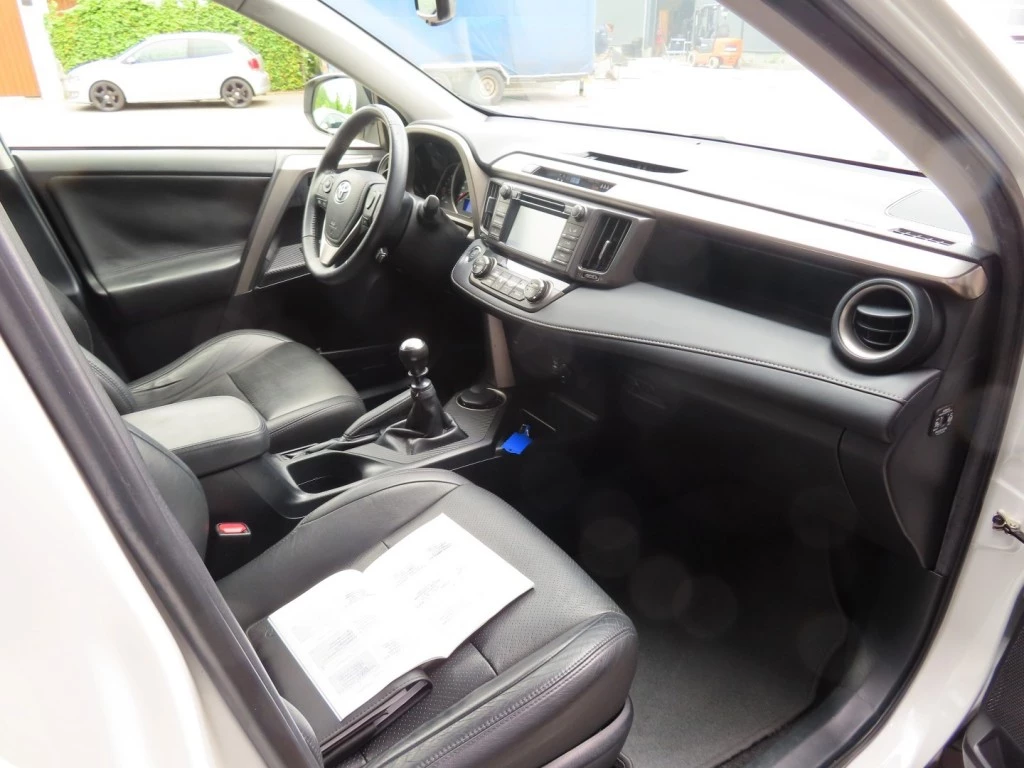 Hoofdafbeelding Toyota RAV4