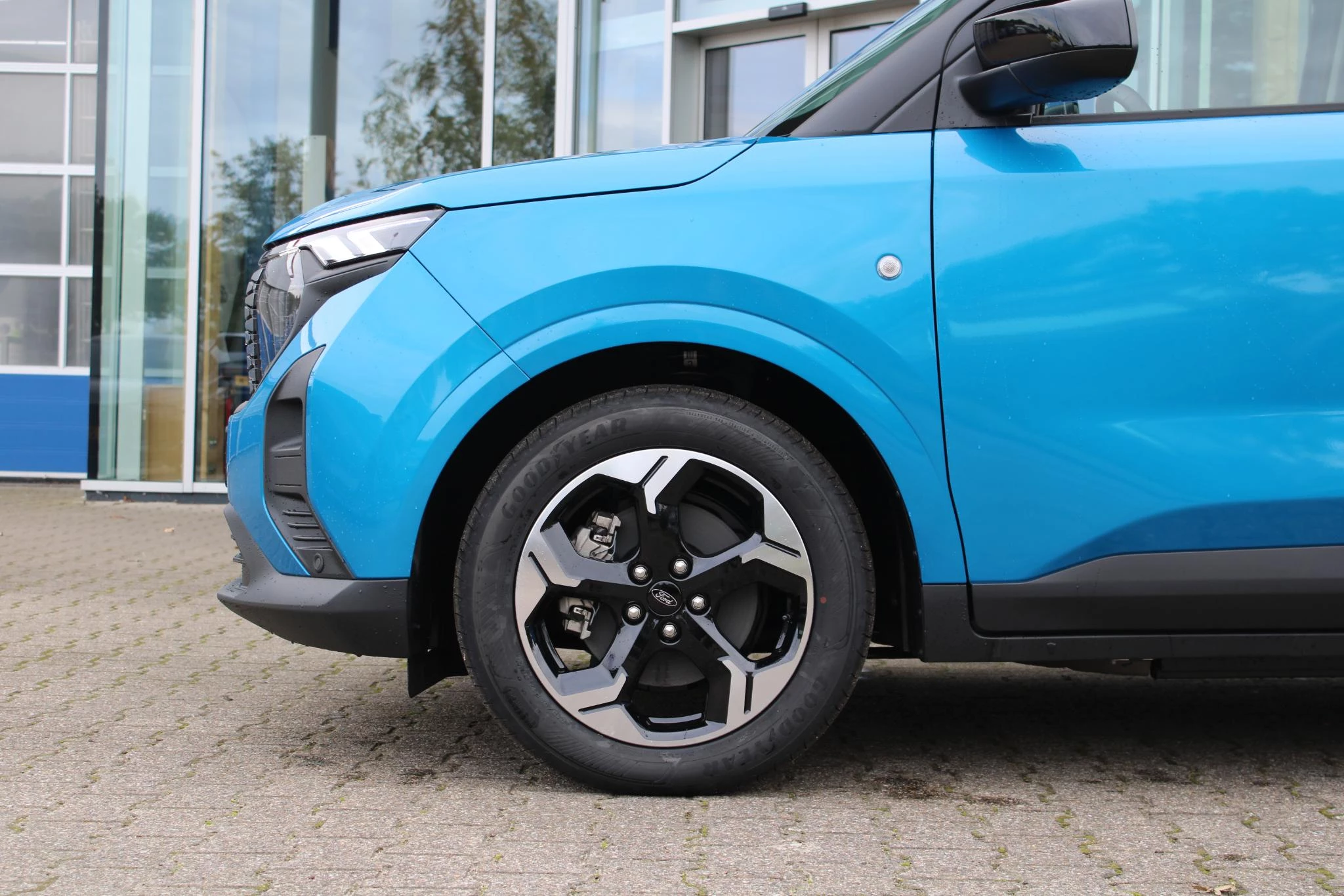 Hoofdafbeelding Ford Transit Courier