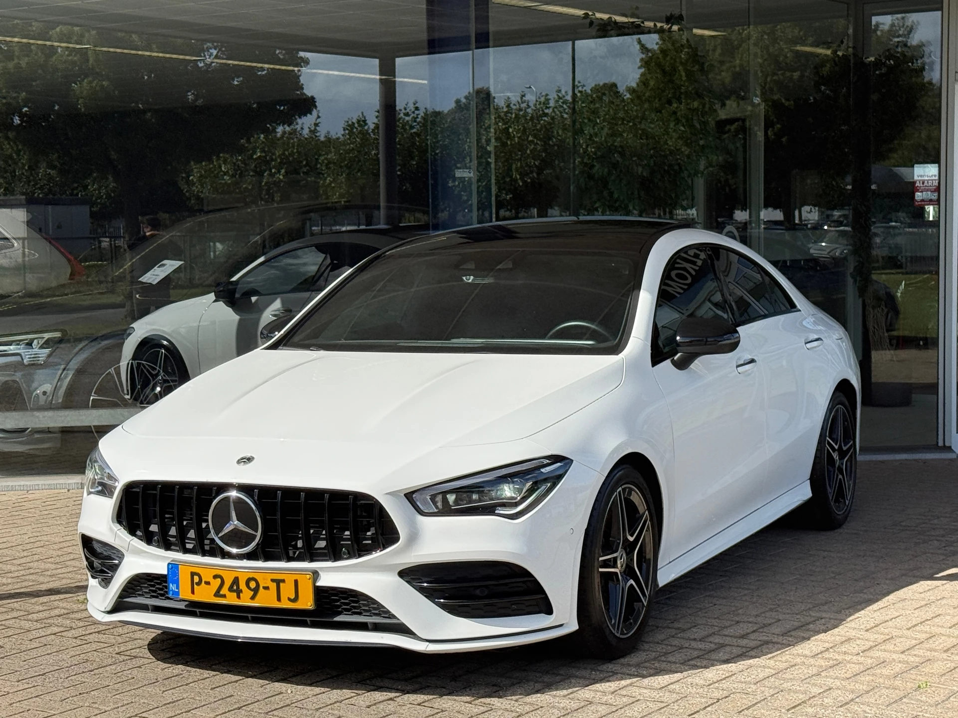 Hoofdafbeelding Mercedes-Benz CLA