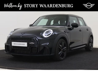 MINI Cooper Hatchback John Cooper Works Automaat / Achteruitrijcamera / JCW Sportstoelen / LED / Head-Up / Comfort Access / Stoelverwarming / Adaptief onderstel
