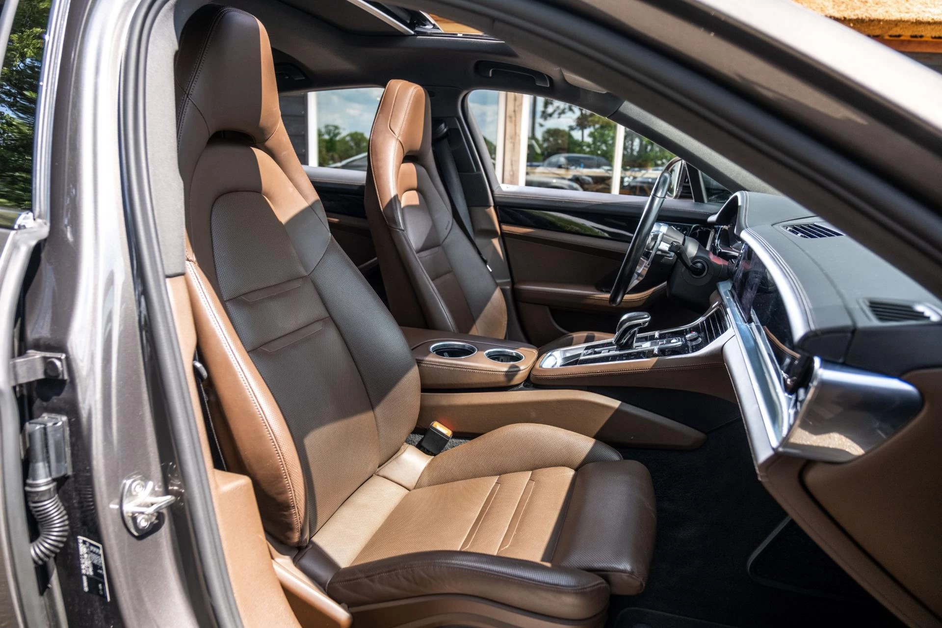 Hoofdafbeelding Porsche Panamera
