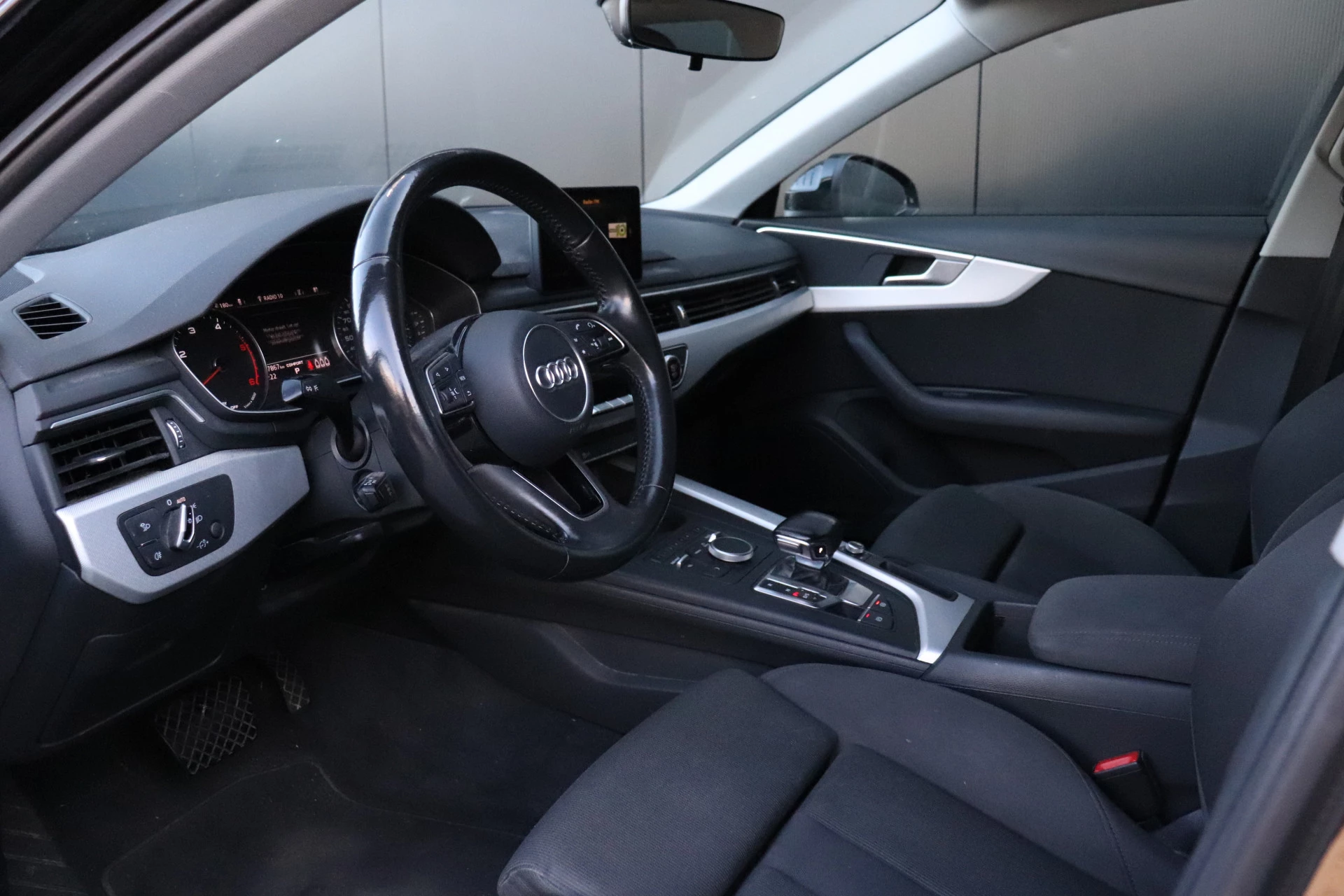 Hoofdafbeelding Audi A4