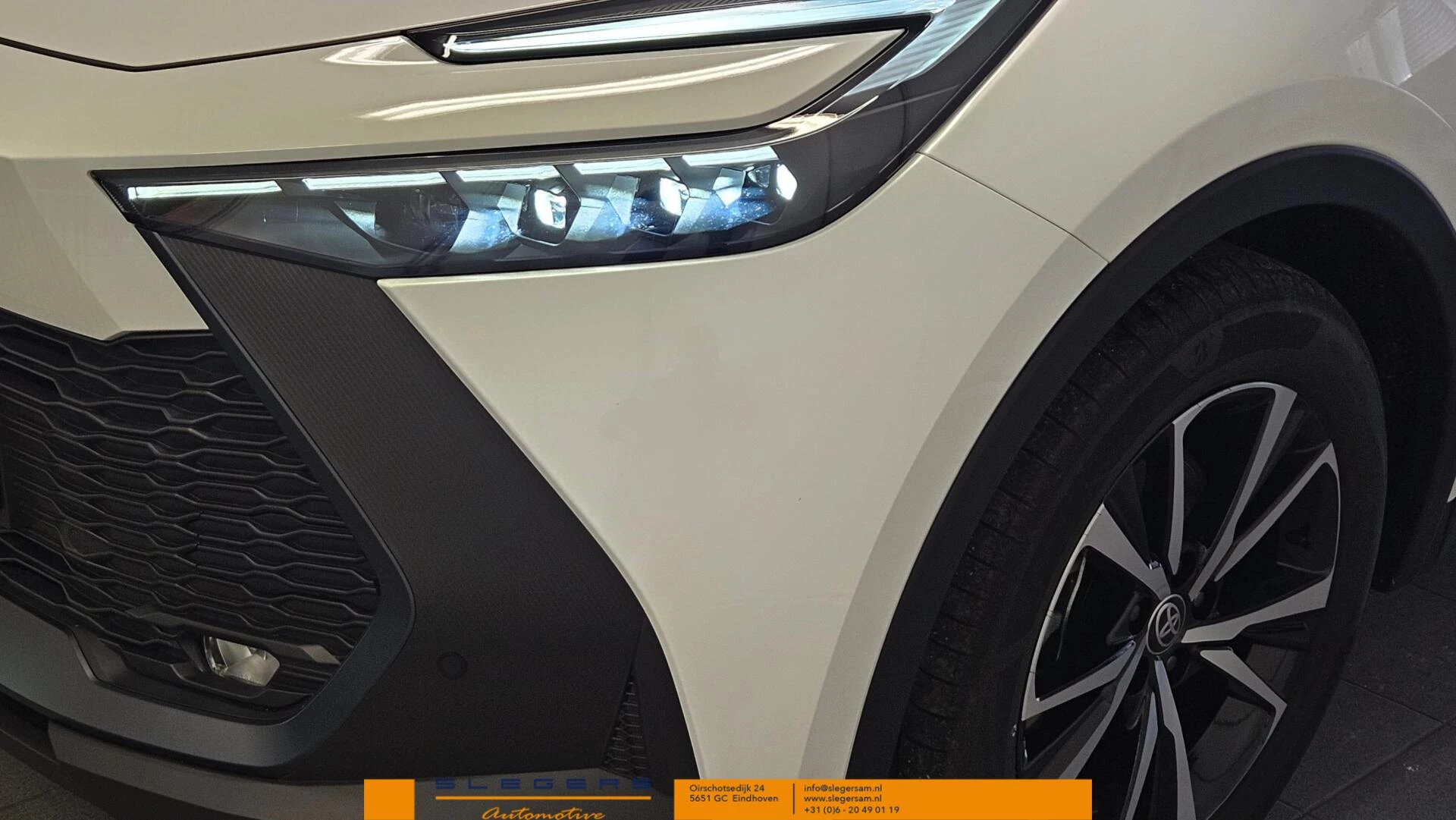 Hoofdafbeelding Toyota C-HR