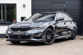 BMW 3-serie Touring 330e High Executive Pano 360 Drive Prof