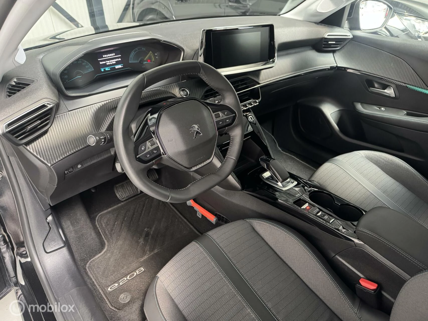 Hoofdafbeelding Peugeot e-208