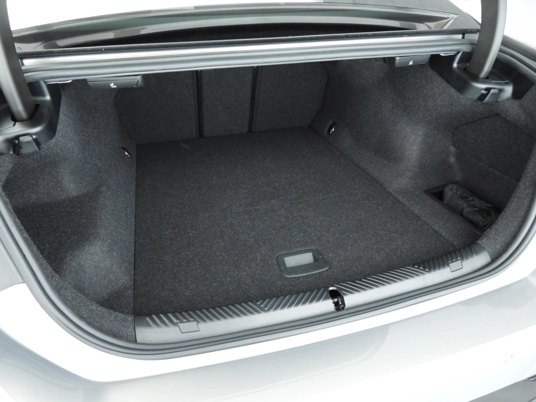 Hoofdafbeelding BMW i5