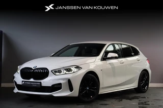 BMW 1-serie 118i High Executive / M-Sport / Automaat / Stuur+Stoelverwarming / Trekhaak / Navigatie