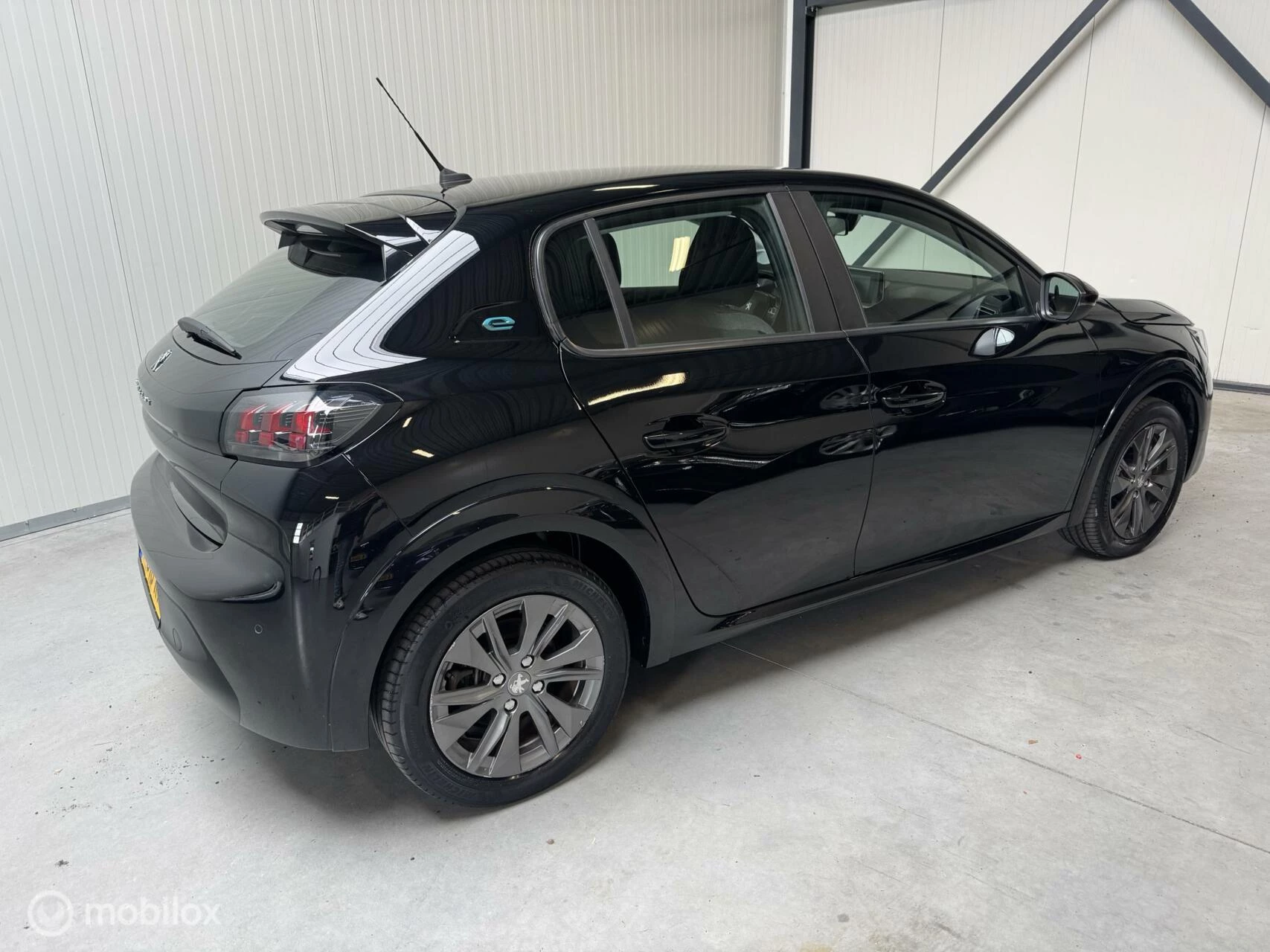 Hoofdafbeelding Peugeot e-208