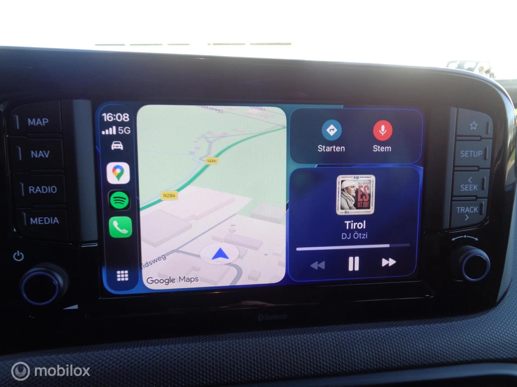 Hoofdafbeelding Hyundai i10