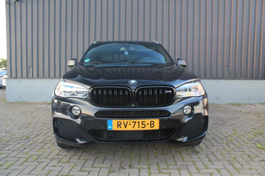 Hoofdafbeelding BMW X5