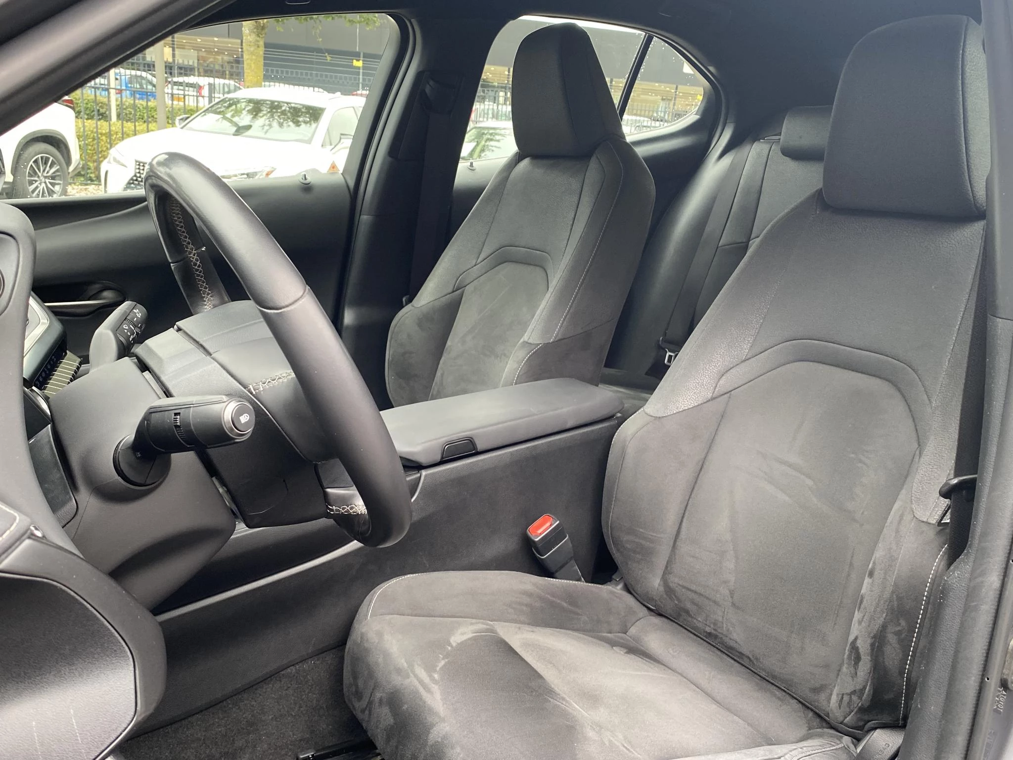 Hoofdafbeelding Lexus UX