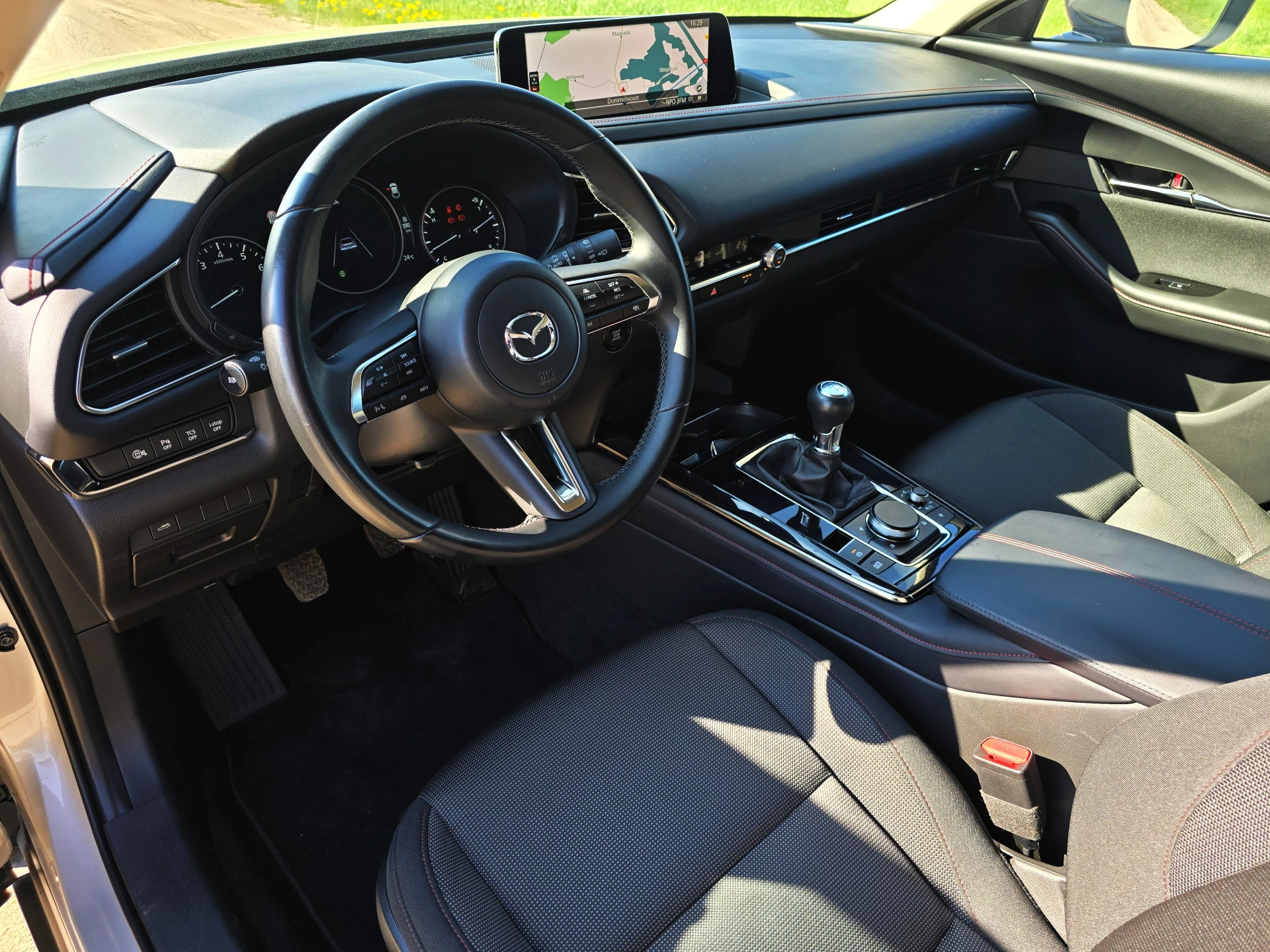 Hoofdafbeelding Mazda CX-30