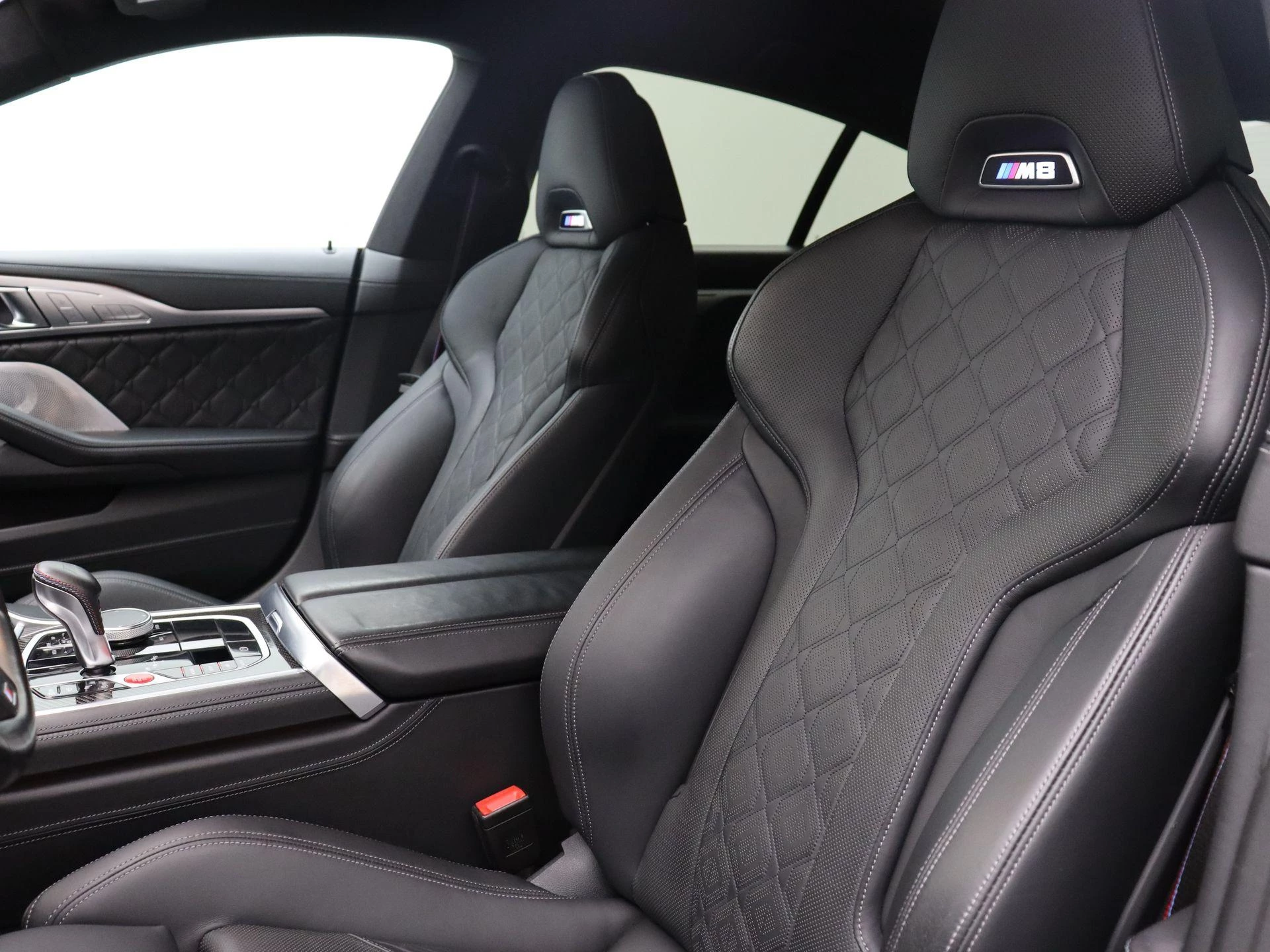 Hoofdafbeelding BMW M8