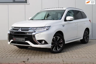 Hoofdafbeelding Mitsubishi Outlander Mitsubishi Outlander 2.0 PHEV Prestige+ OPENDAK I 360 CAM I KEYLESS I AFN. TREKH. I LEDER I SUBWOOFER I 230V I
