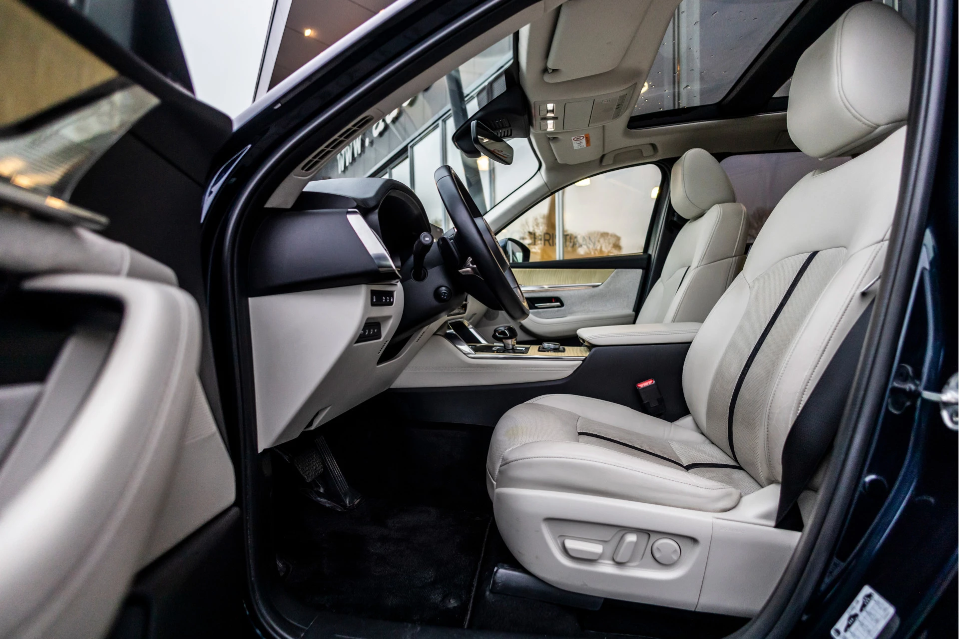 Hoofdafbeelding Mazda CX-60