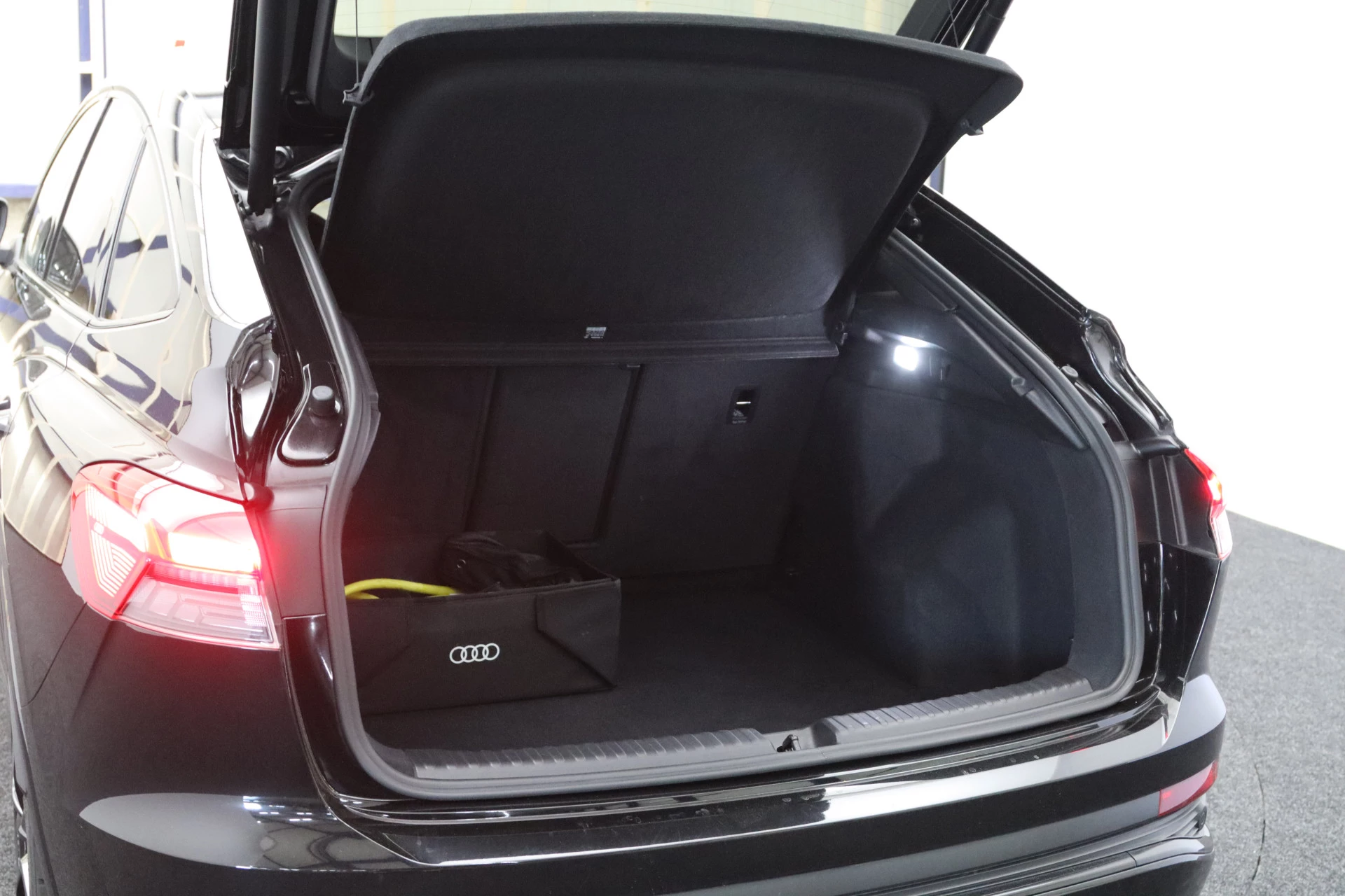 Hoofdafbeelding Audi Q4 Sportback e-tron