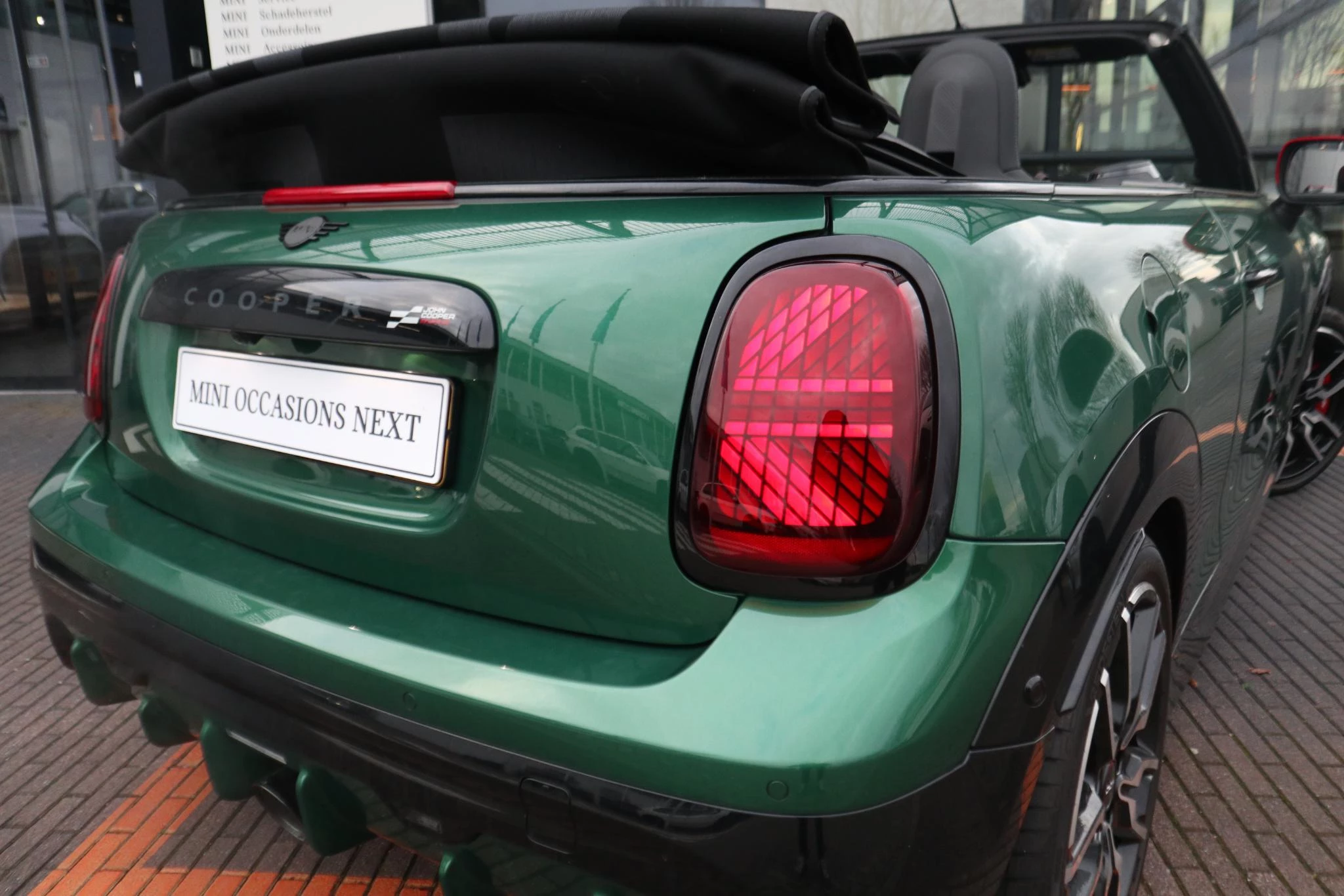 Hoofdafbeelding MINI Cabrio