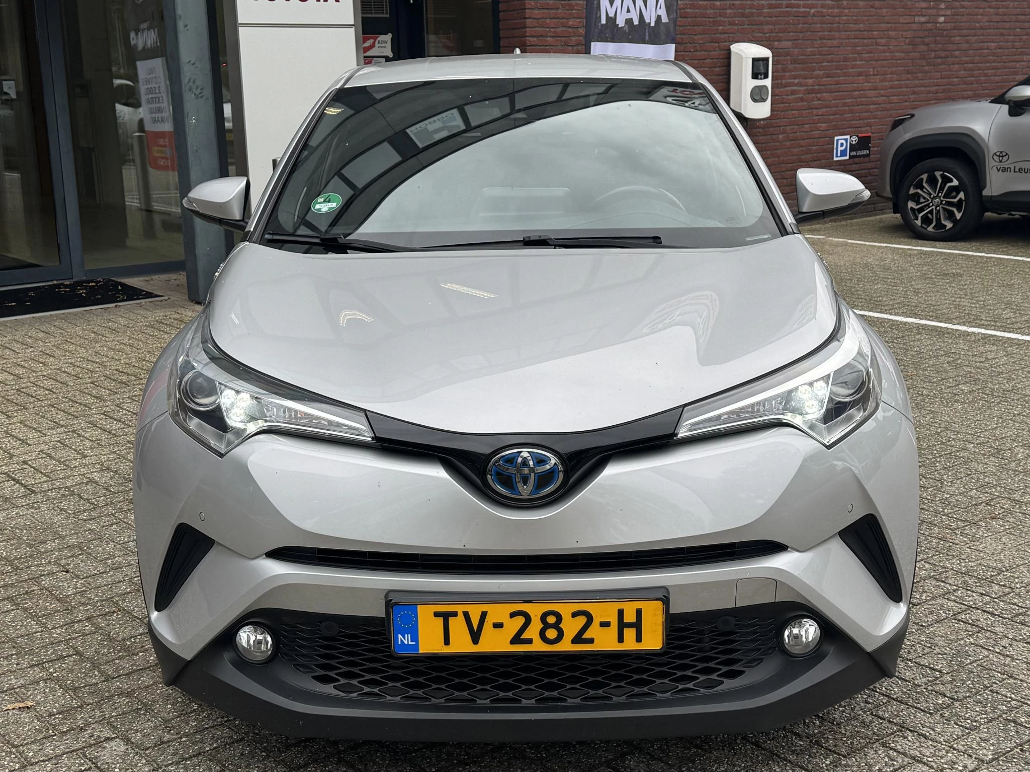 Hoofdafbeelding Toyota C-HR