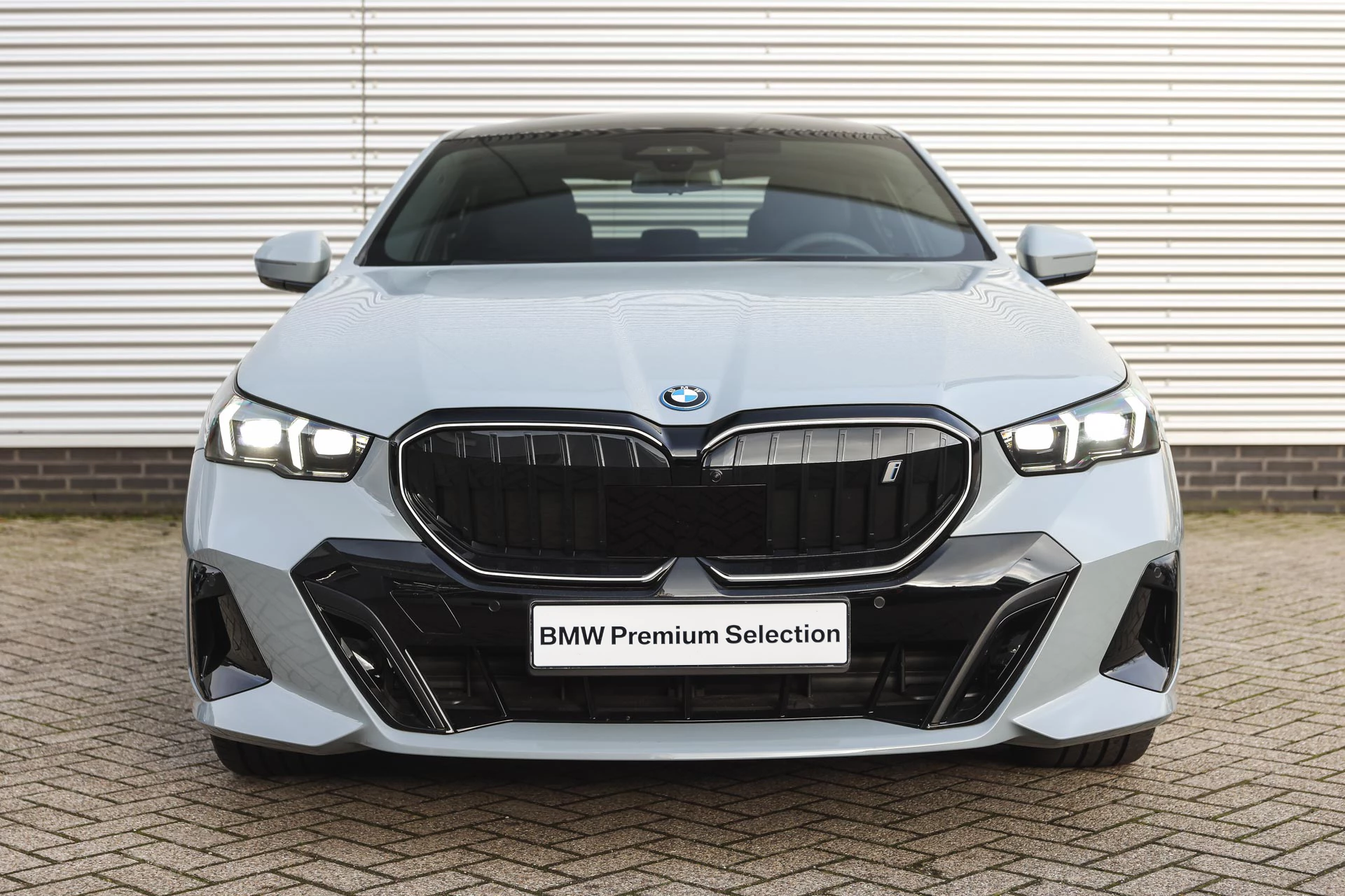 Hoofdafbeelding BMW i5