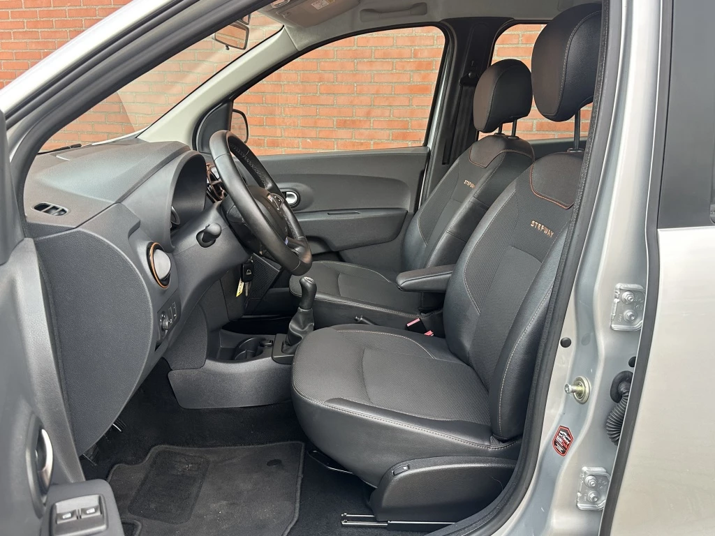 Hoofdafbeelding Dacia Lodgy
