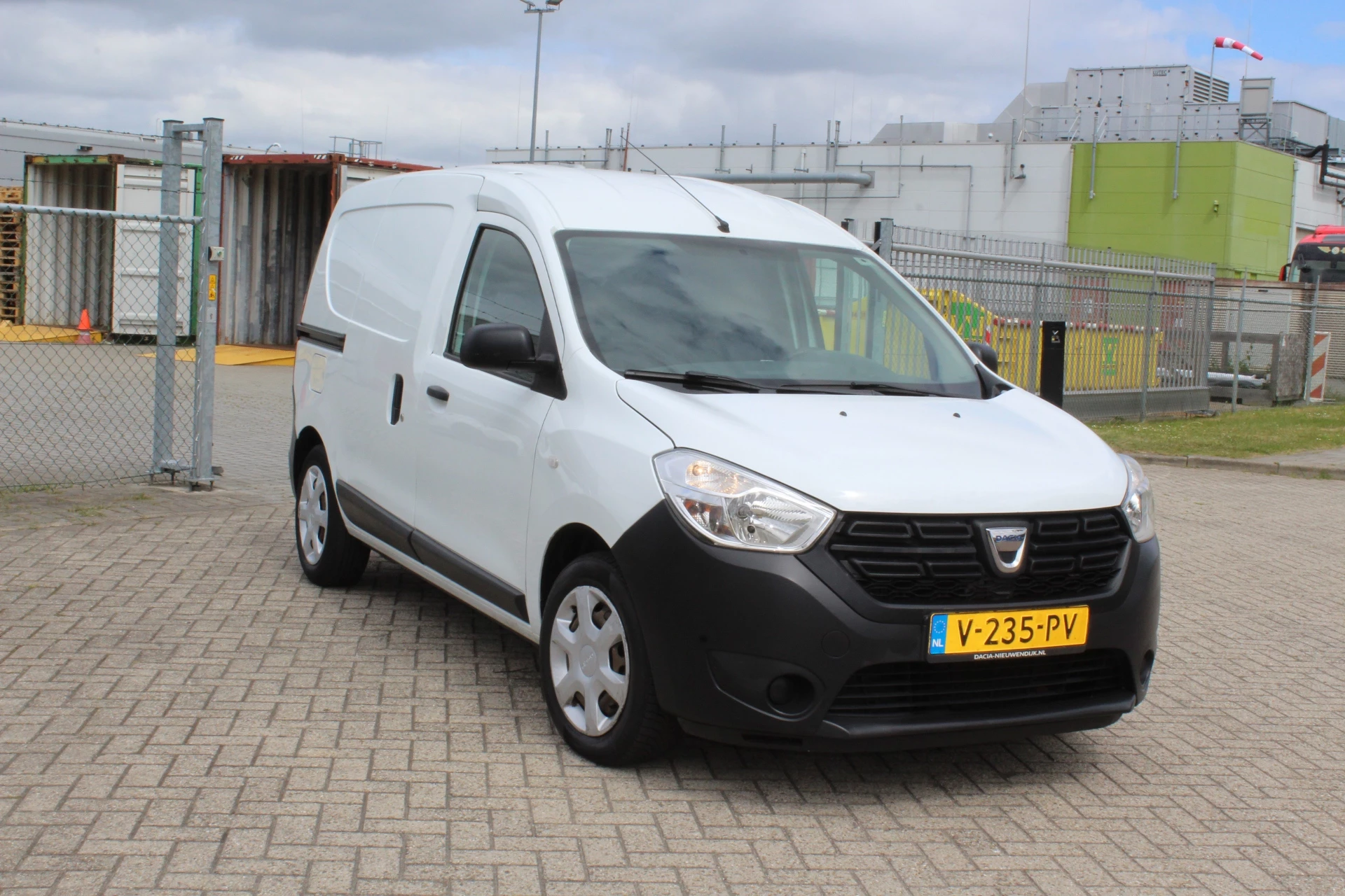 Hoofdafbeelding Dacia Dokker
