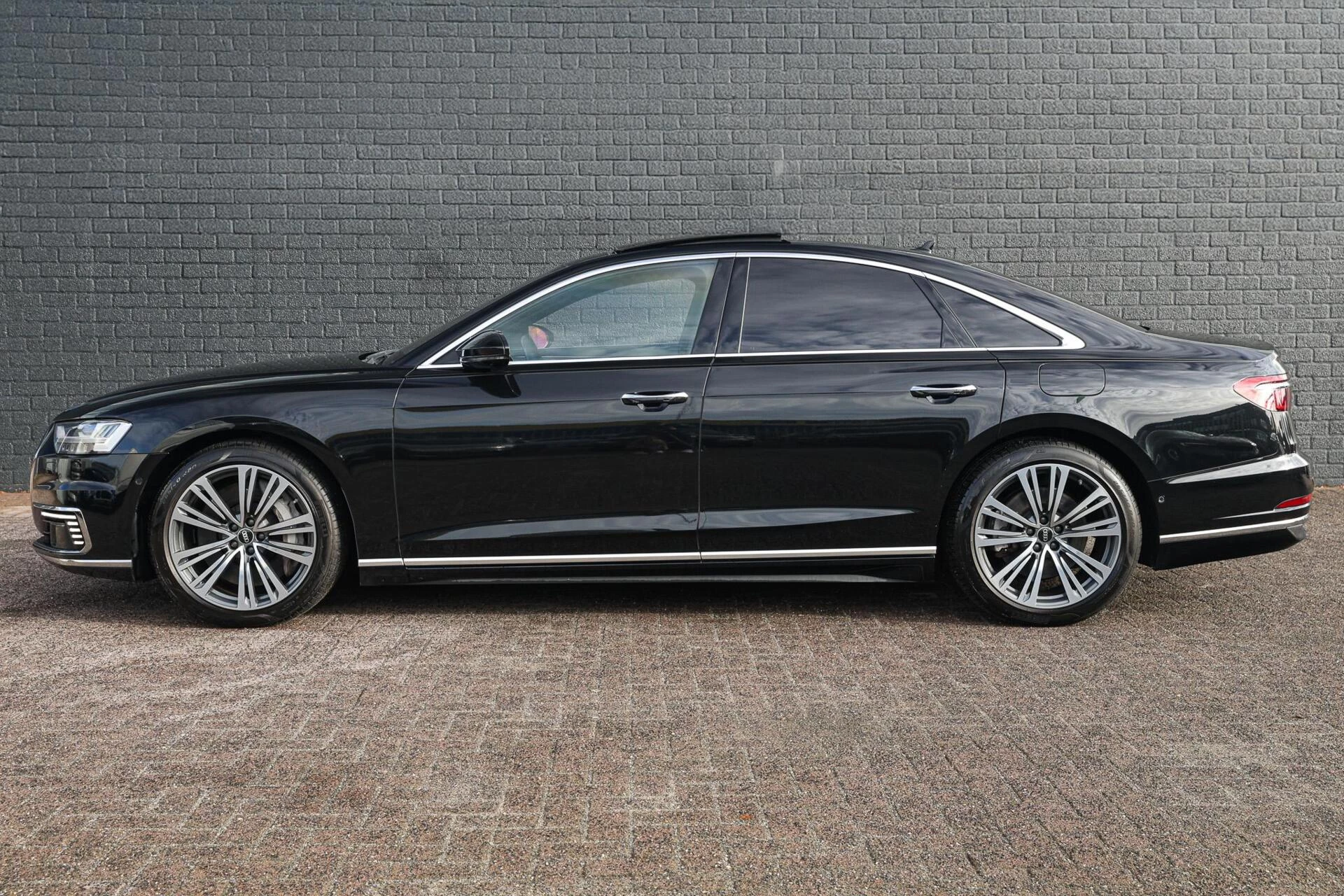 Hoofdafbeelding Audi A8