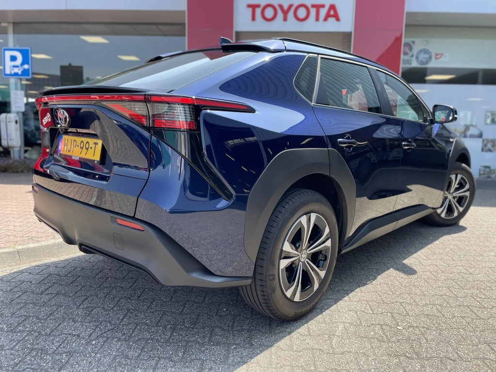 Hoofdafbeelding Toyota bZ4X